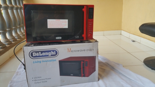 The Camerooncom shop logo